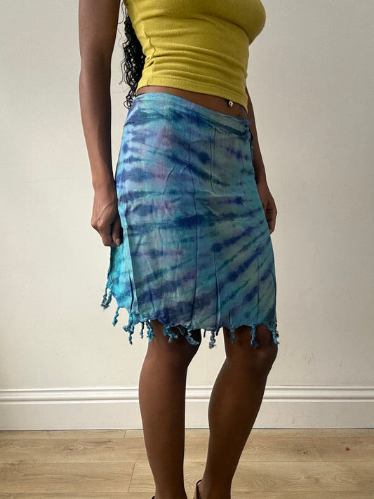 talla: S · color: azul · prenda: falda · detalles: tie-dye + espirales + cruzado + envolvente + playa + borlas + 💻 + ‼️