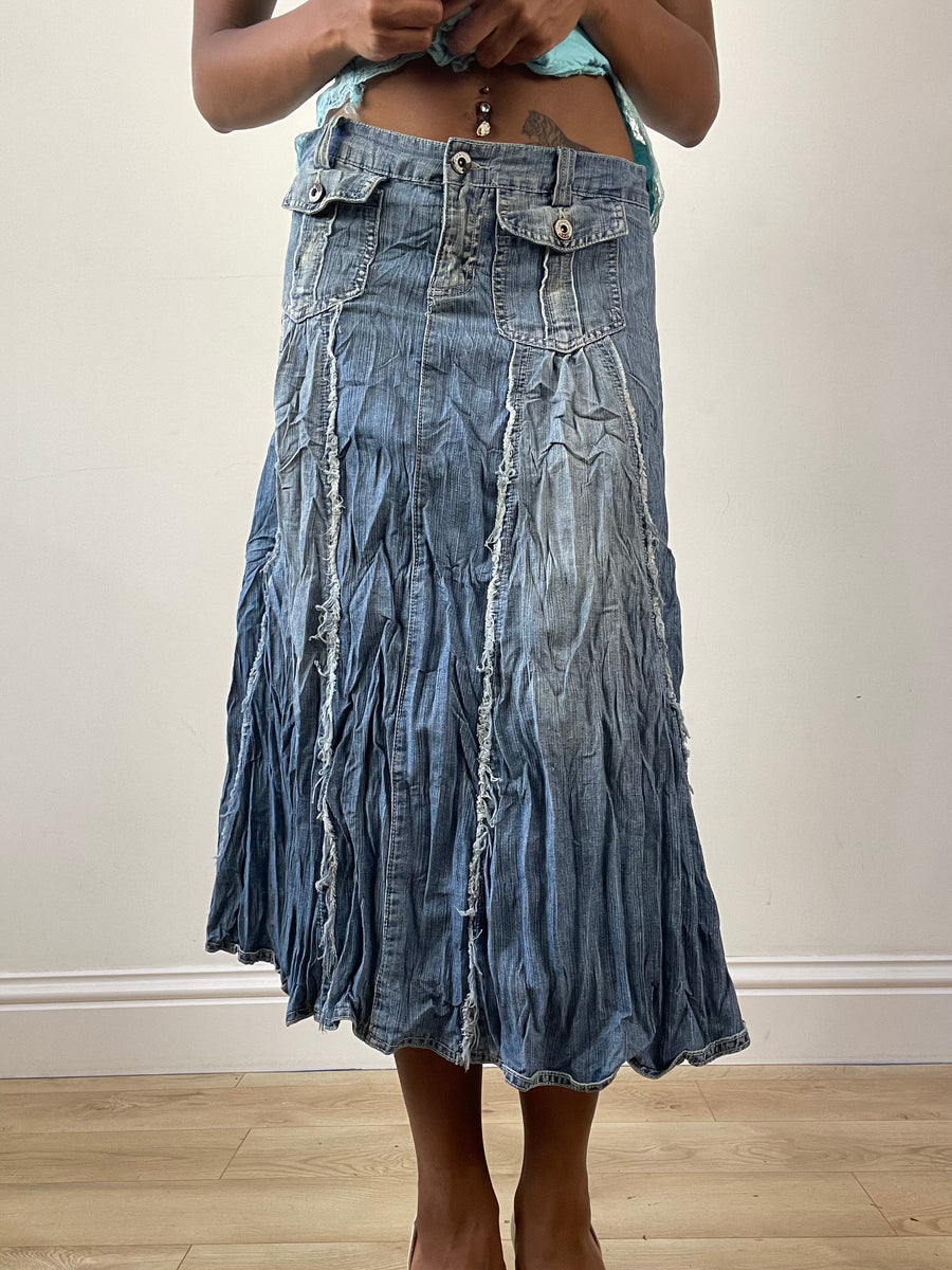 💚vintage edit twenty-six | small blue denim light wash maxi skirt