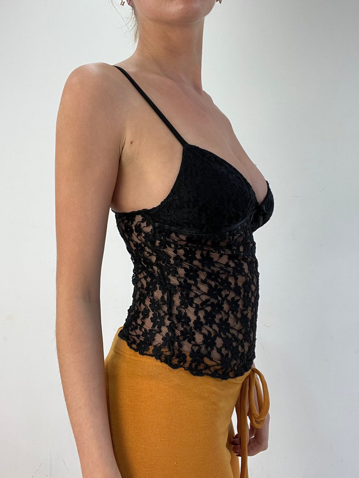 #295 SAMPLE SALE | small aria top in black