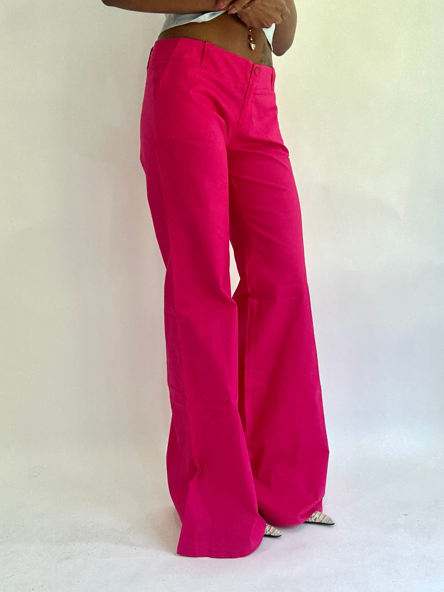 colourmaxxing drop | small/medium pink flared trousers