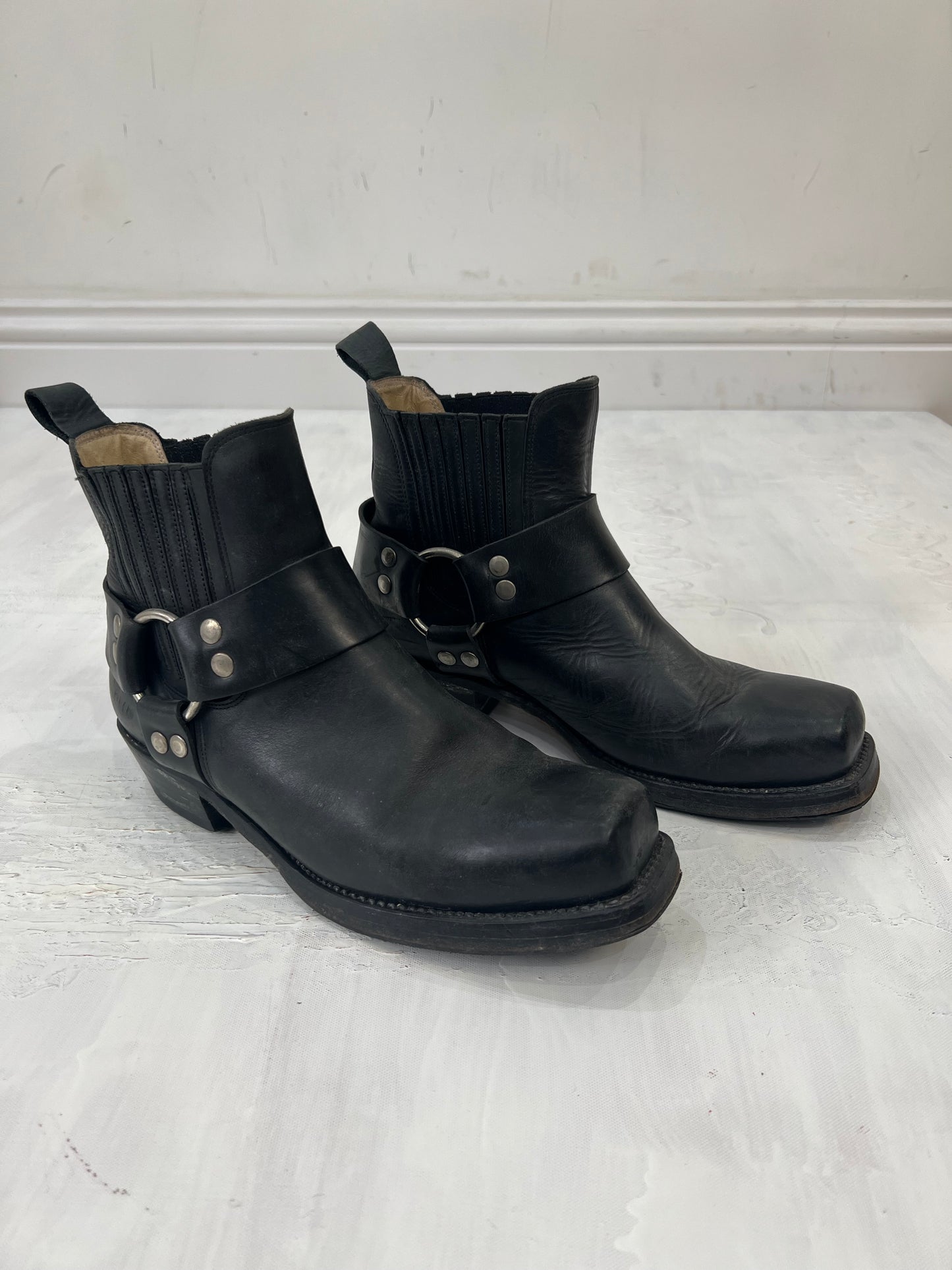 ⭐️vintage edit eleven | black and silver buckle ankle boots