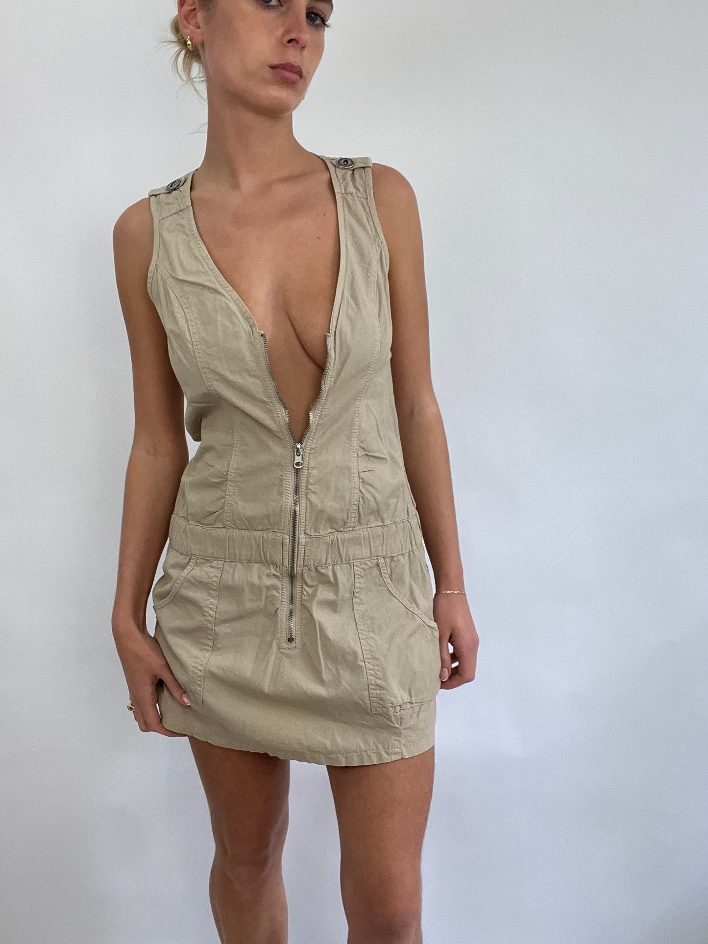 COACHELLA DROP | medium cream cargo style dress with silver zip detail