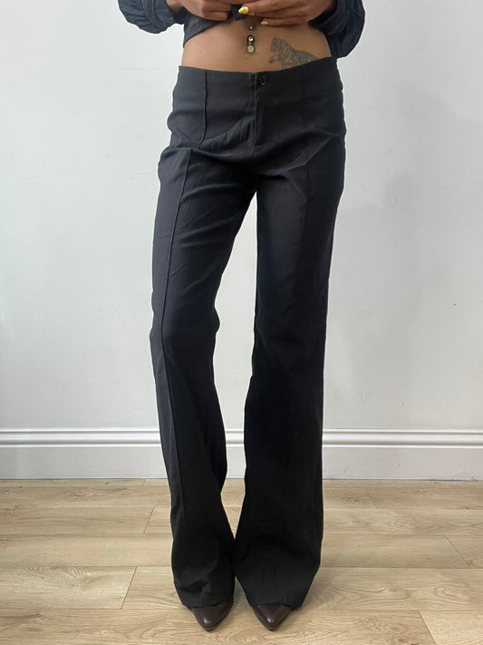 vintage edit thirty-two | medium black straight leg trousers