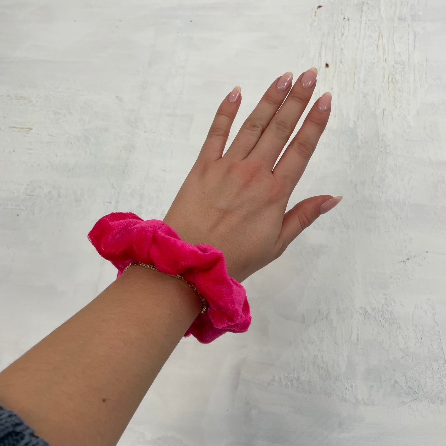 💻⭐️ | small neon hot pink velvet scrunchie