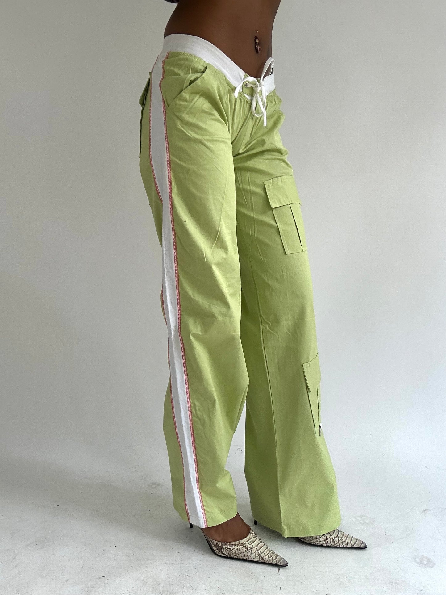 ‼️ | green and white athleisure style trousers