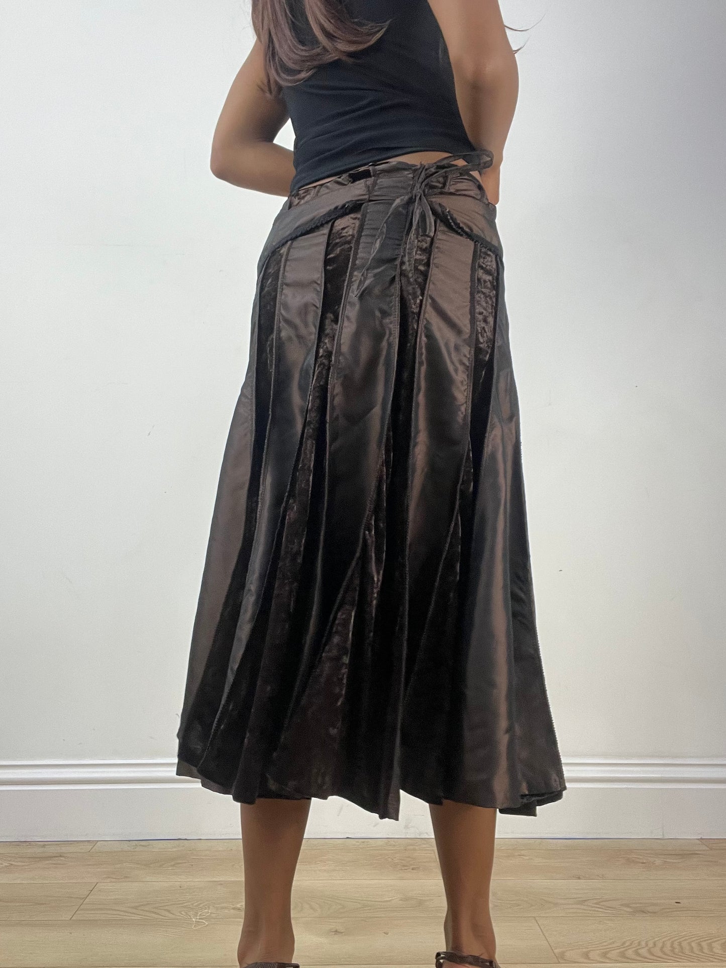 vintage edit thirty-three | extra small brown satin style pleated midi skirt
