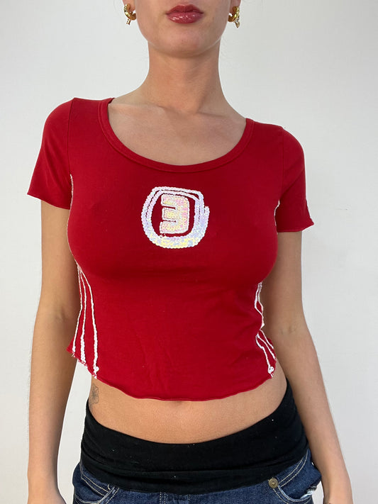 vintage edit fourteen | small red and white sequin striped t-shirt