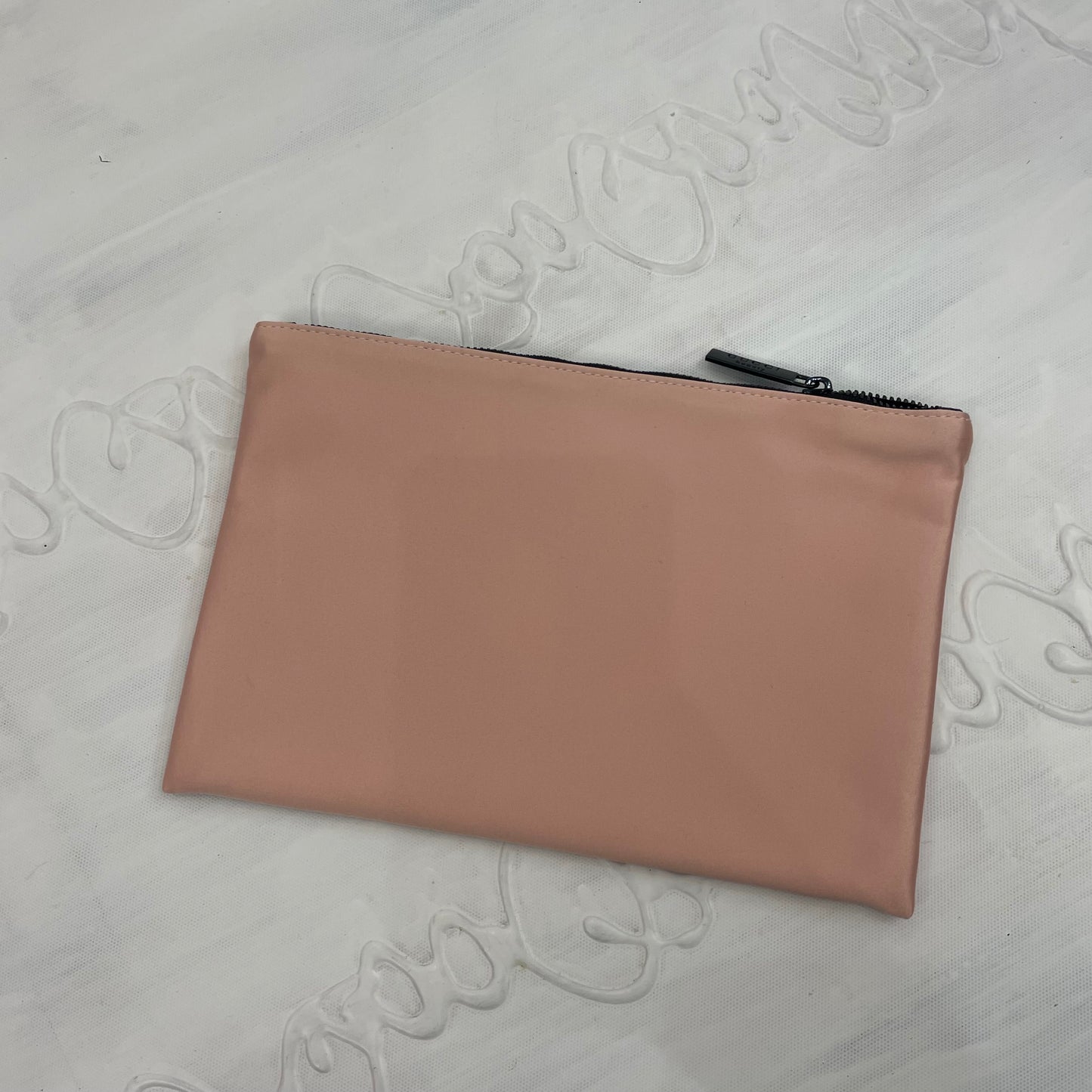 CHALET GIRL DROP | pink “gucci bloom” clutch bag