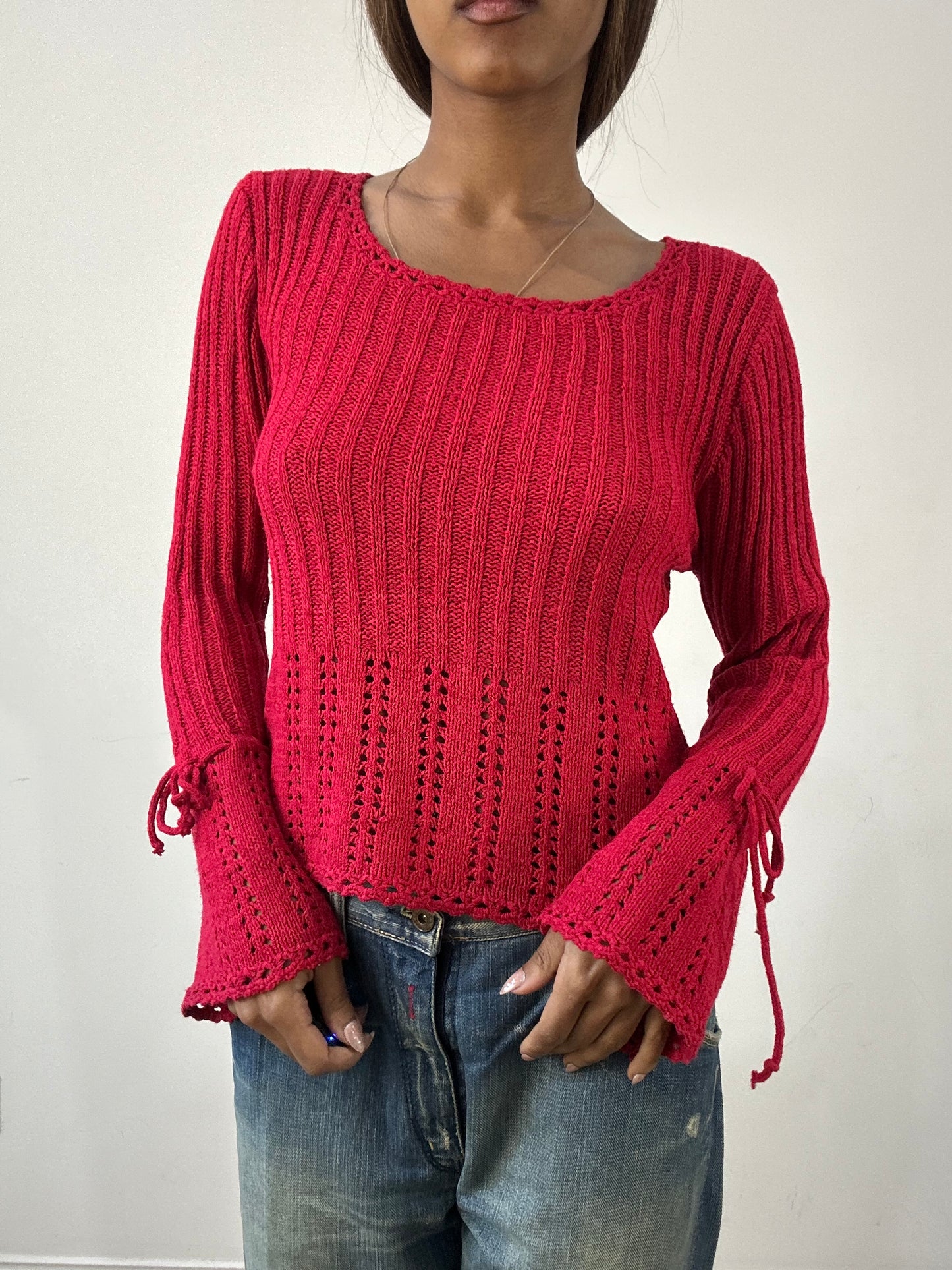 BEST PICKS | small red knit jumper top