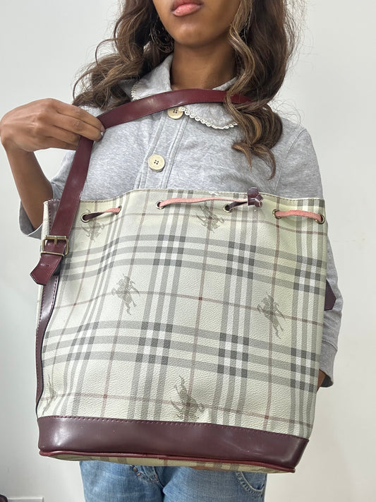 vintage edit: fashion week | cream and brown burberry monogram bag