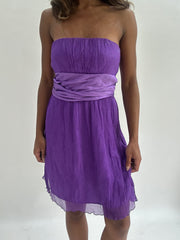 wedding guest drop | taille: S · couleur: violet · matière: soie · article: haut bandeau · détails: superposé + longueur mini