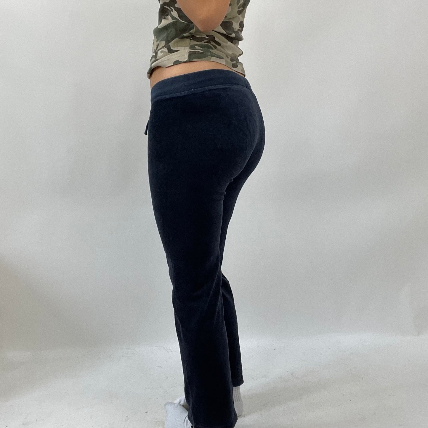 INSTA BADDIE DROP | small navy juicy couture velour joggers