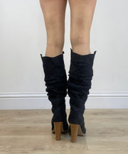 ⭐️ BEST PICKS | color: negro · material: ante · prenda: botas · detalles: imitación + fruncido + uk 7