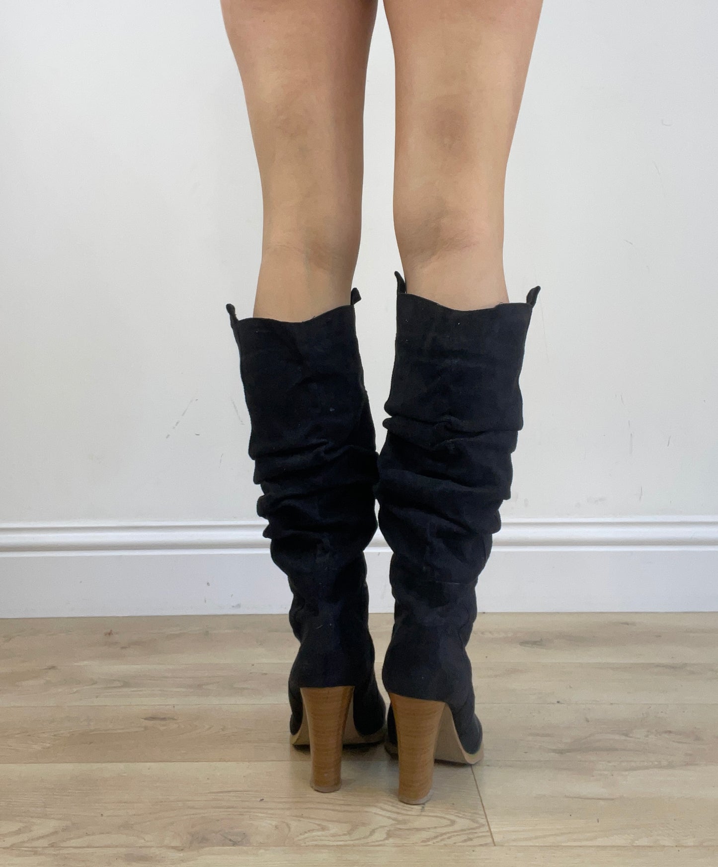⭐️ BEST PICKS | uk 7 black faux suede ruched boots