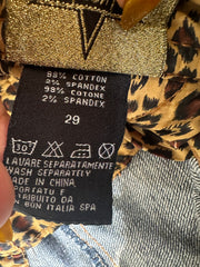festival drop | Bolo de denim azul detalhe mini cortinas