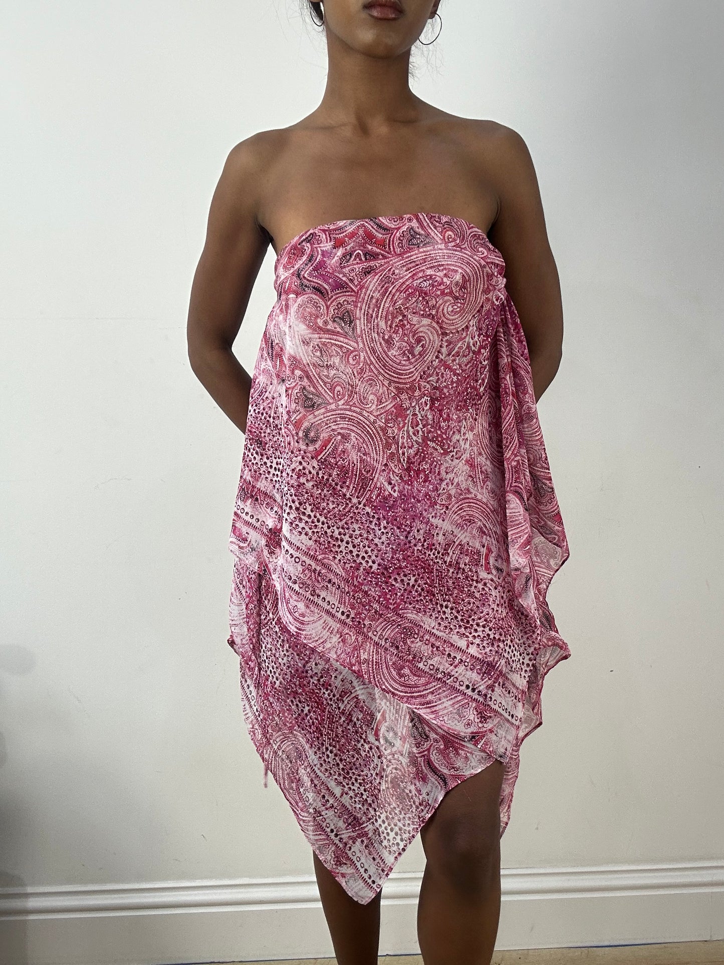 BEST PICKS | small bandeau top and skirt set with mesh overlay