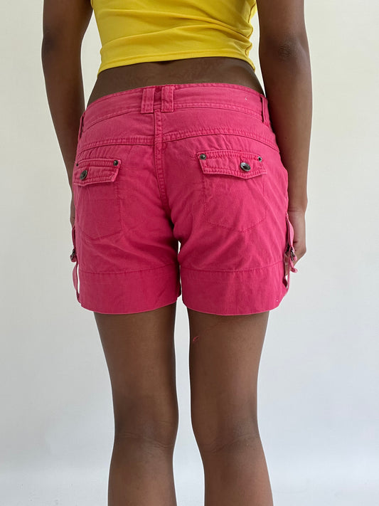 💚zara larsson drop | small pink cargo mini shorts