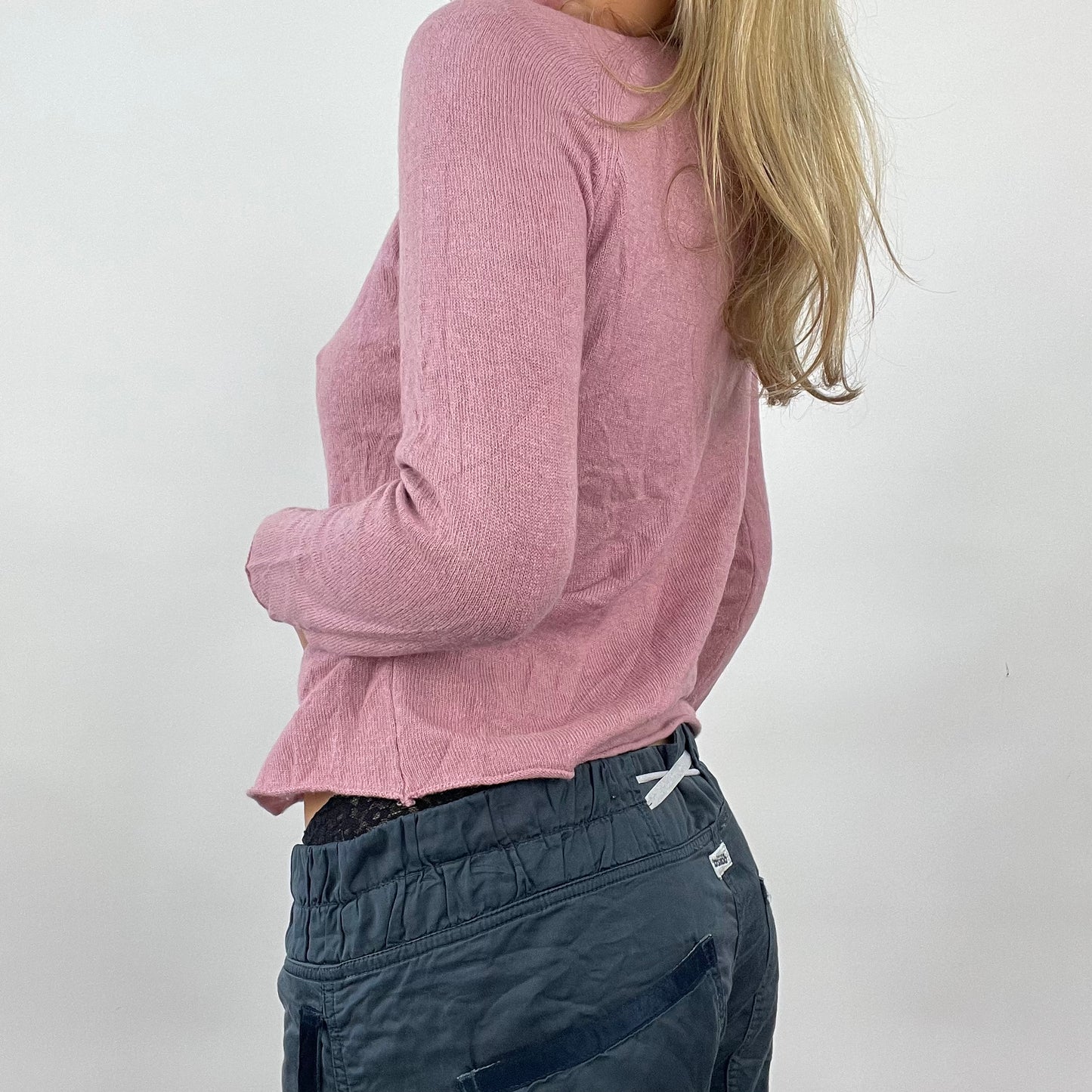 GIRL CORE DROP | small pink knit boat neck jumper