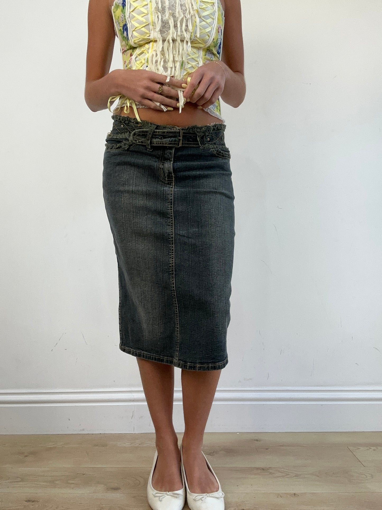 vintage edit eleven | small dark wash denim midi skirt
