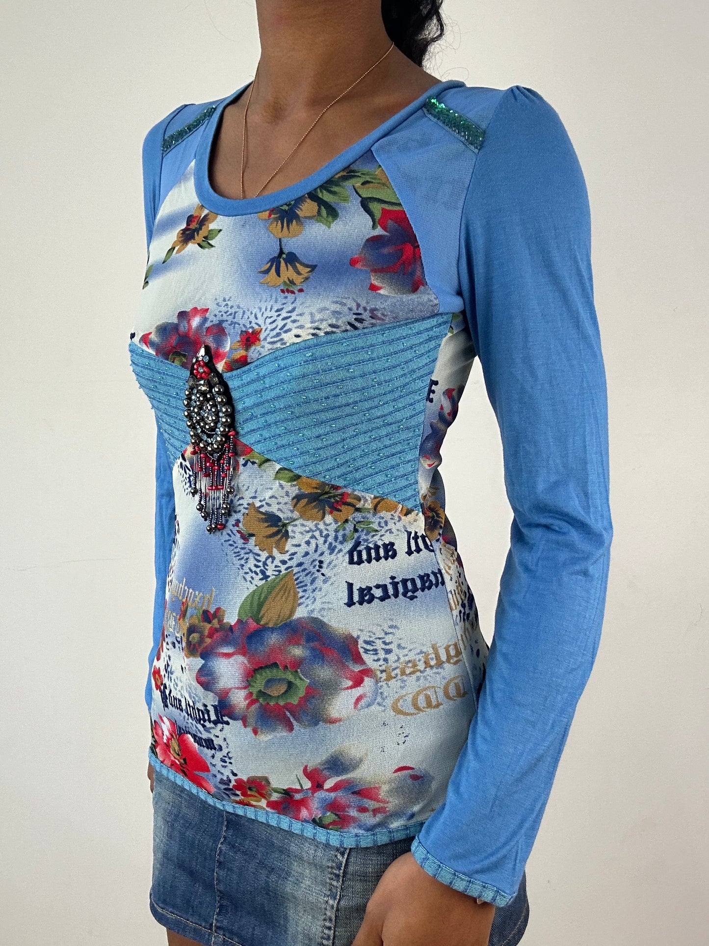 vintage edit: tops | small blue long sleeve graphic top