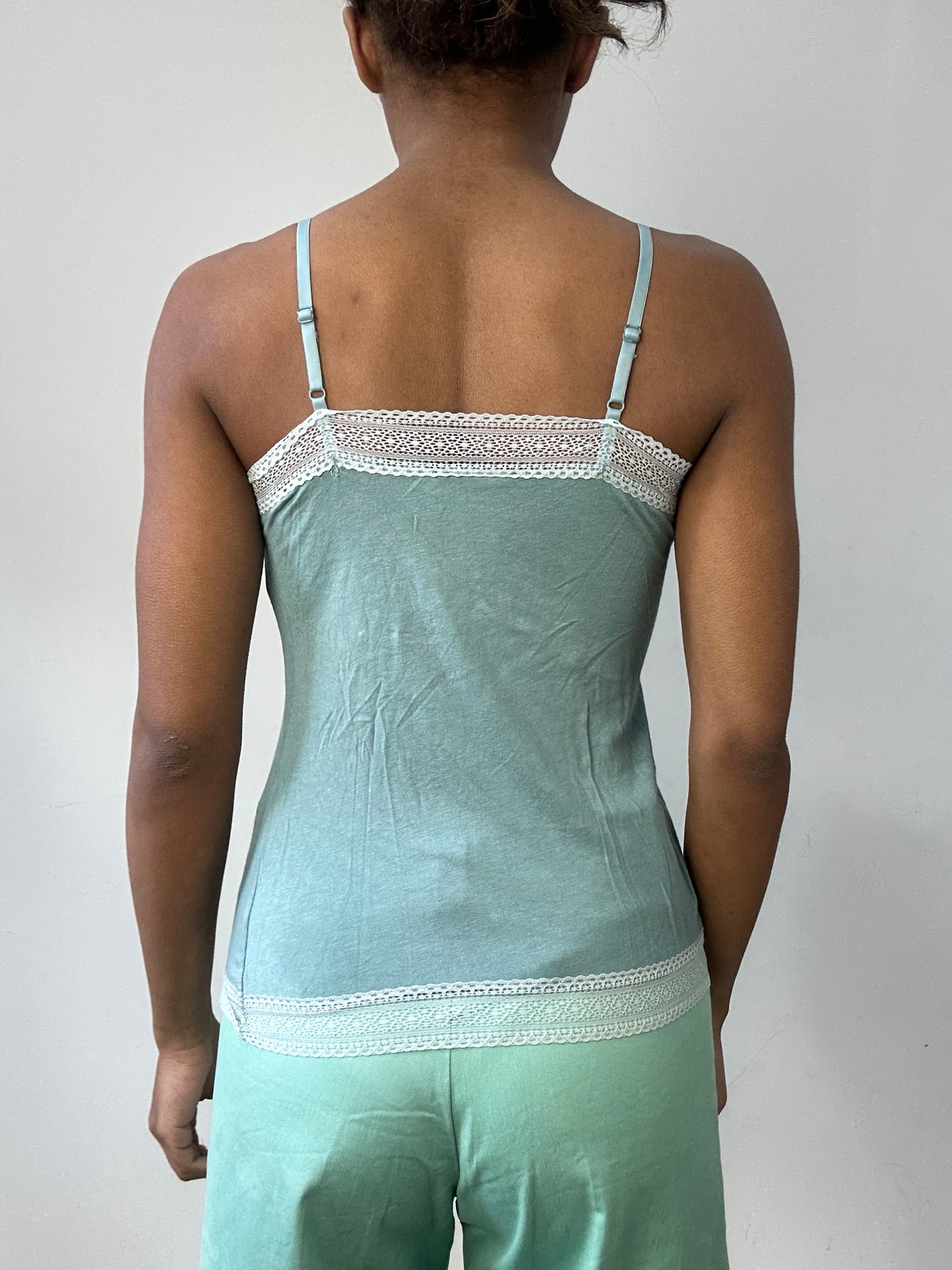 BEST PICKS | small blue lace cami top