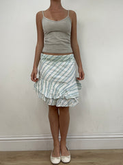 💻‼️ white and blue o’neill midi skirt with stripe detail