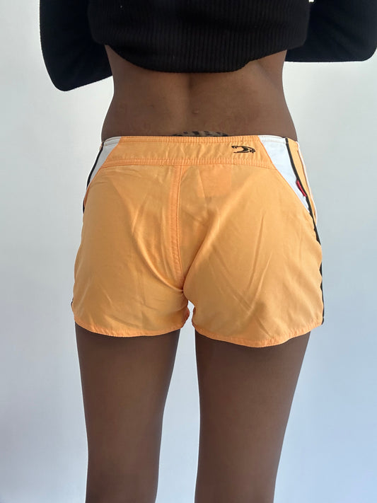 beach drop | small orange o’neill mini shorts