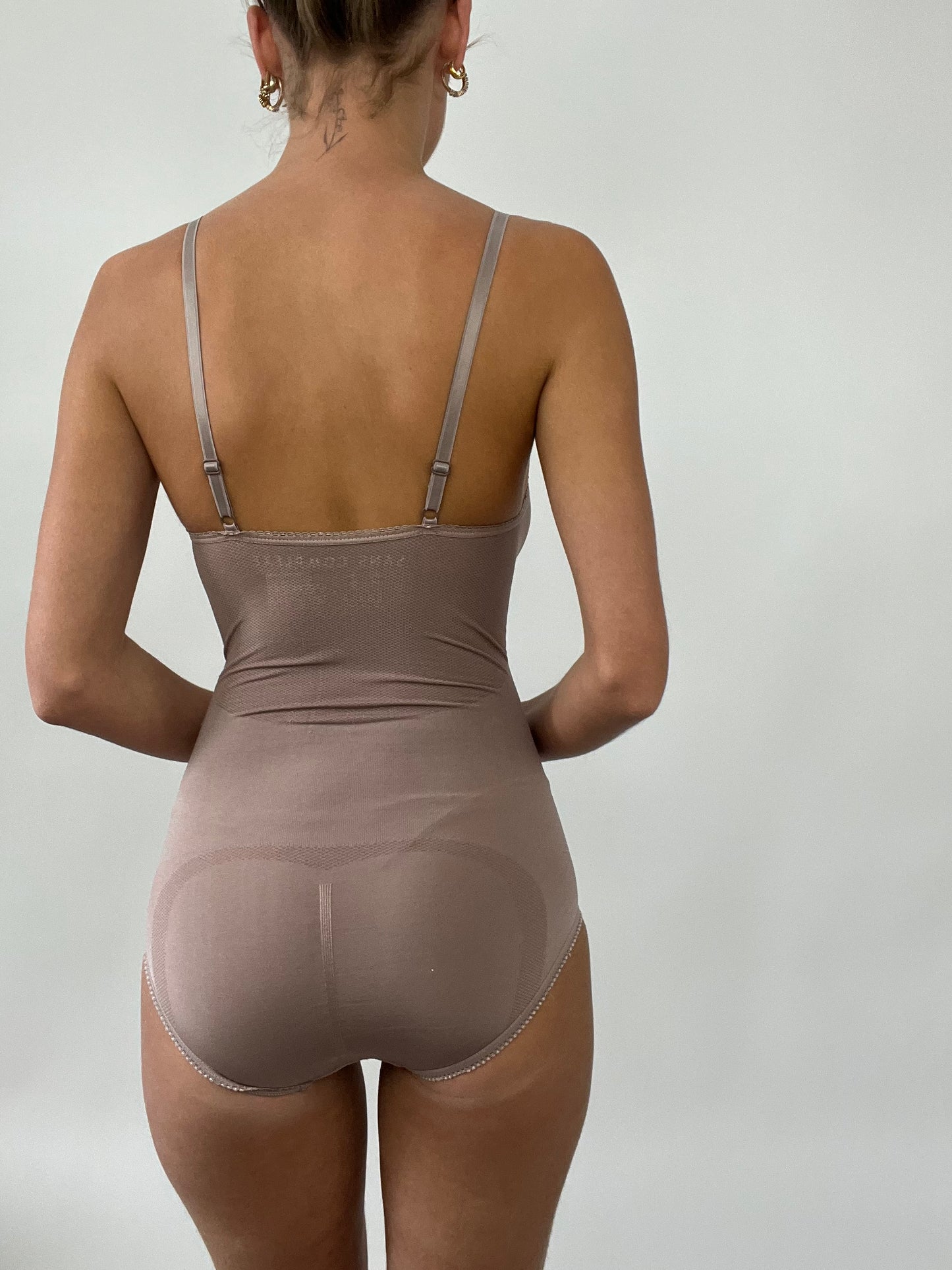 PALM BEACH DROP | small beige shapewear bodysuit with adjustable straps