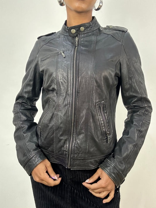 vintage edit: indie sleaze | small black faux leather jacket