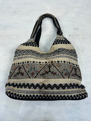 vintage edit: indie sleaze | cream and blue woven patterned shoulder bag