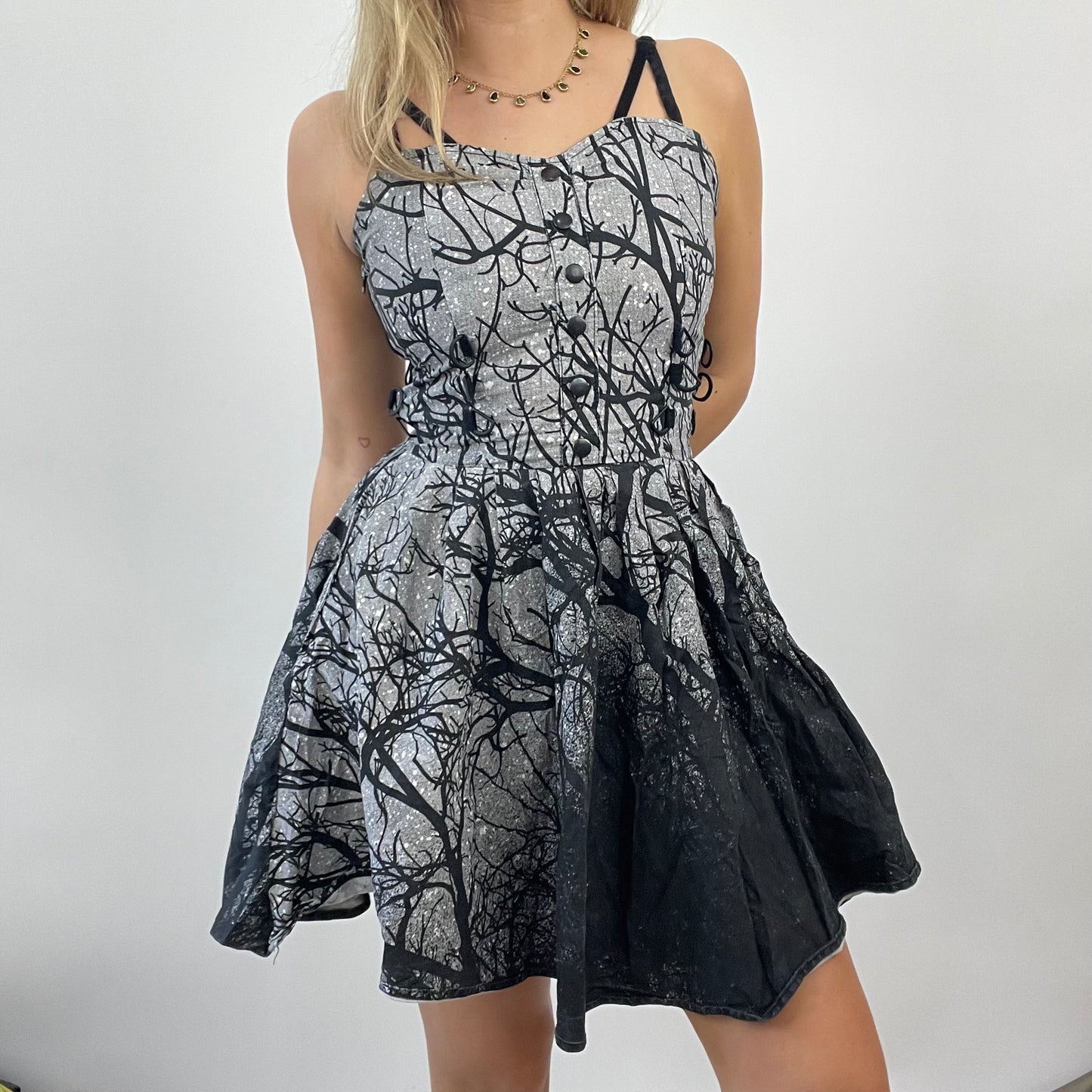💻 💚FUTURECORE DROP | small grey patterned button up dress