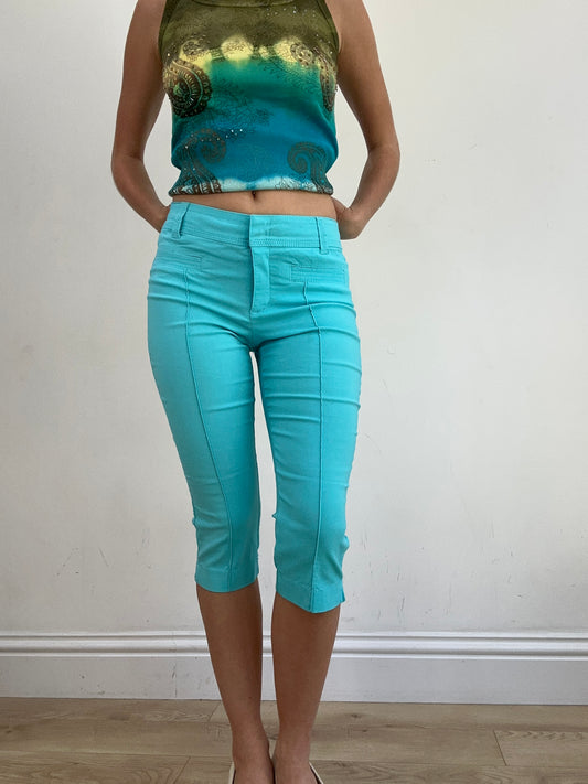 summer edit | small blue capri style trousers