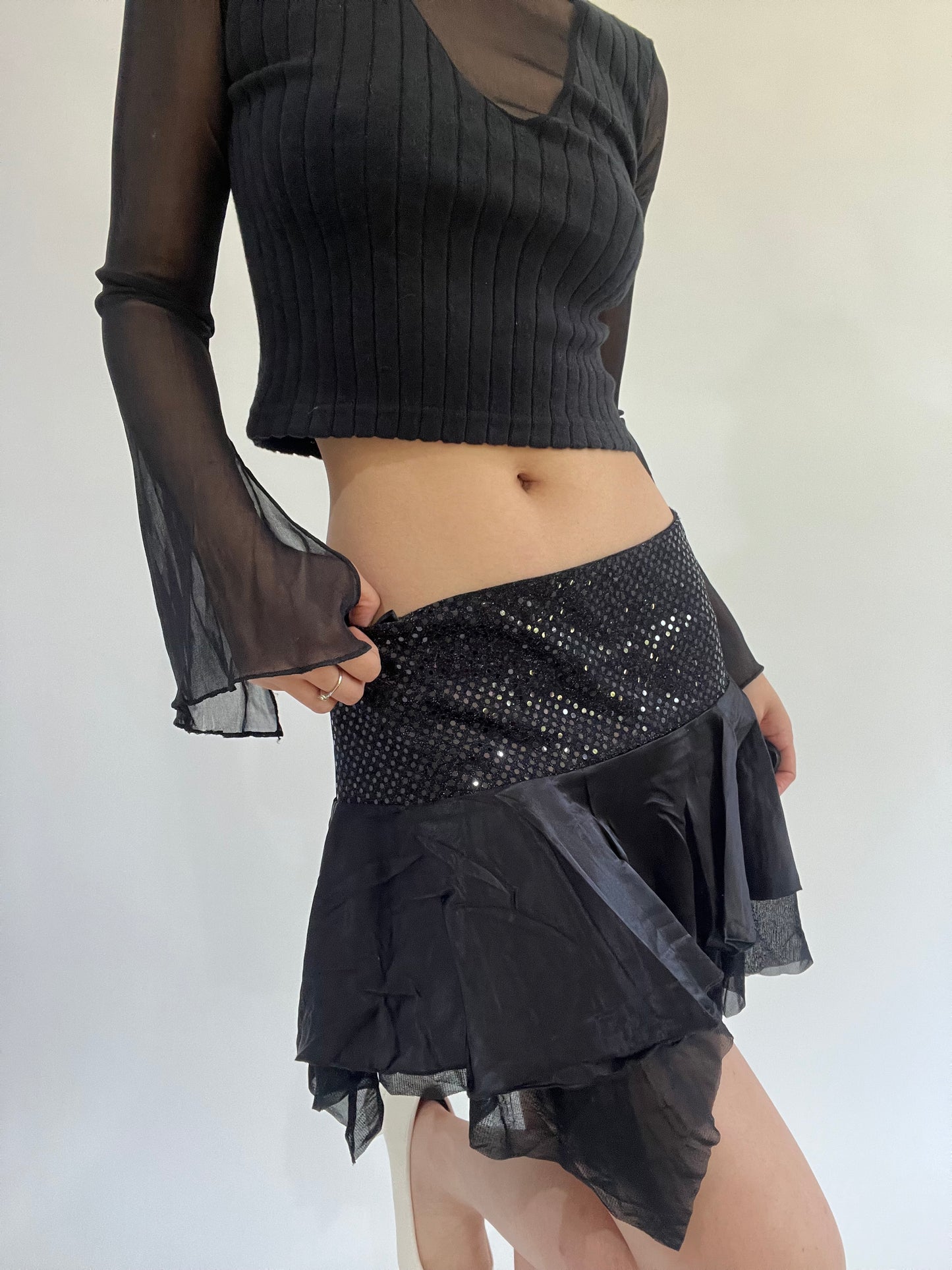 ‼️ | black sequin skirt