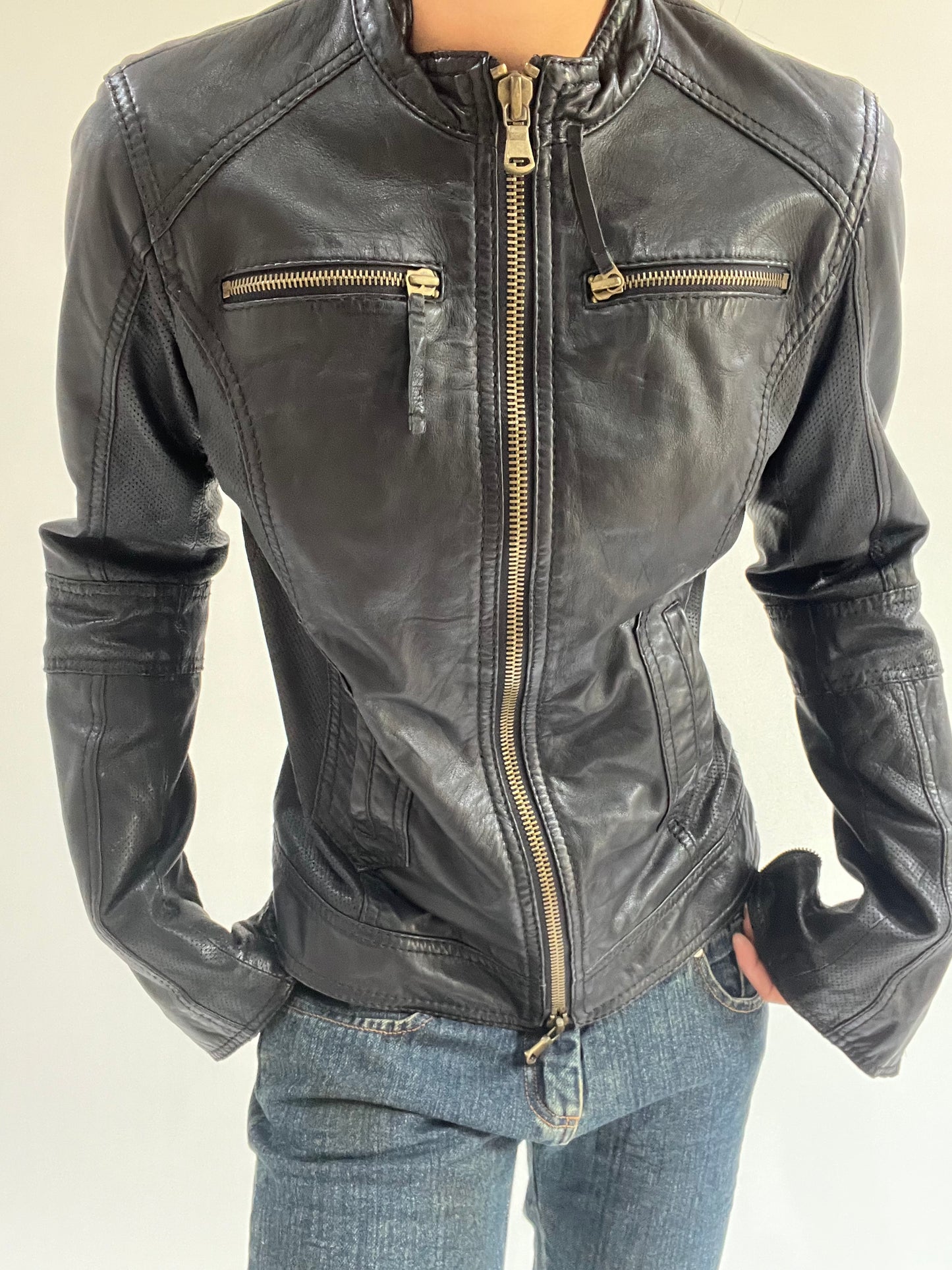 autumn picks | small black zip up leather jacket