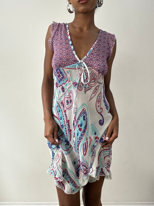 vintage edit twenty-nine | small white and purple mesh midi dress