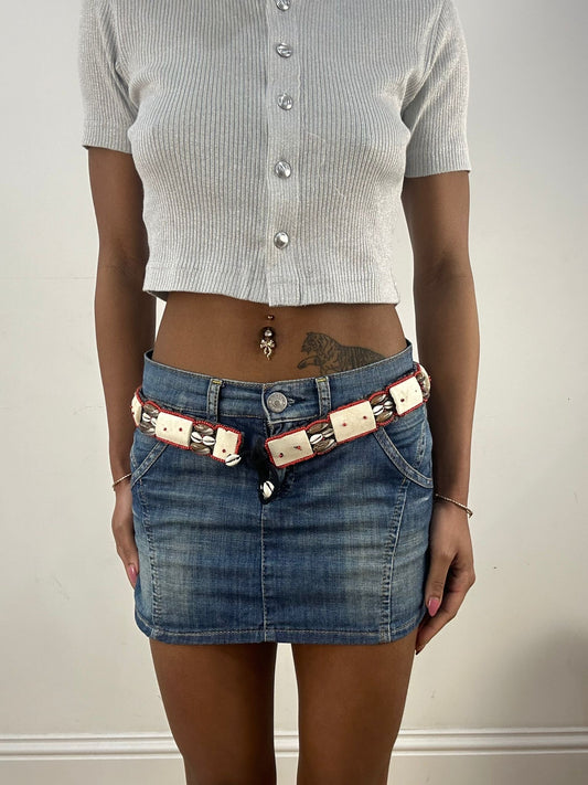 🐚 #53 white and brown shell belt with red beading