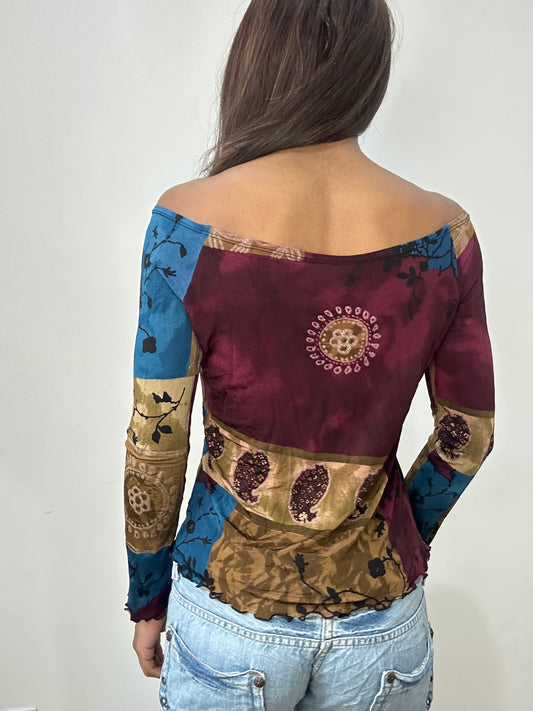BEST PICKS | small burgundy patterned long sleeve top