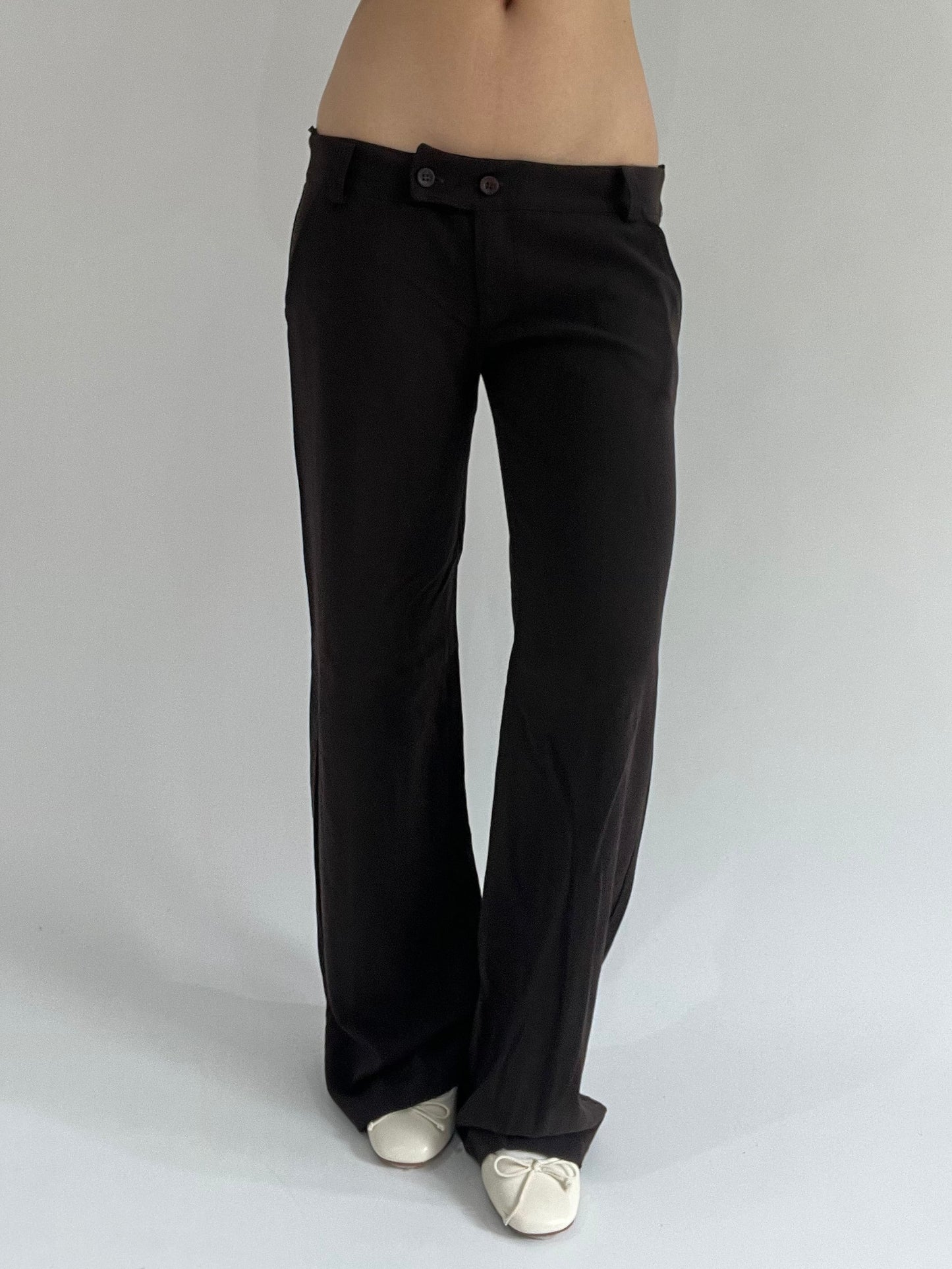 ‼️ | dark brown fitted trousers