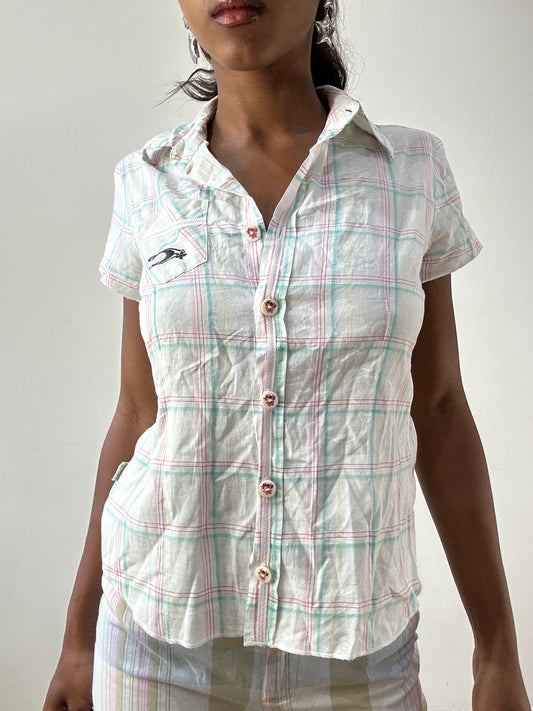 BEST PICKS | small white o’neill shirt with plaid print