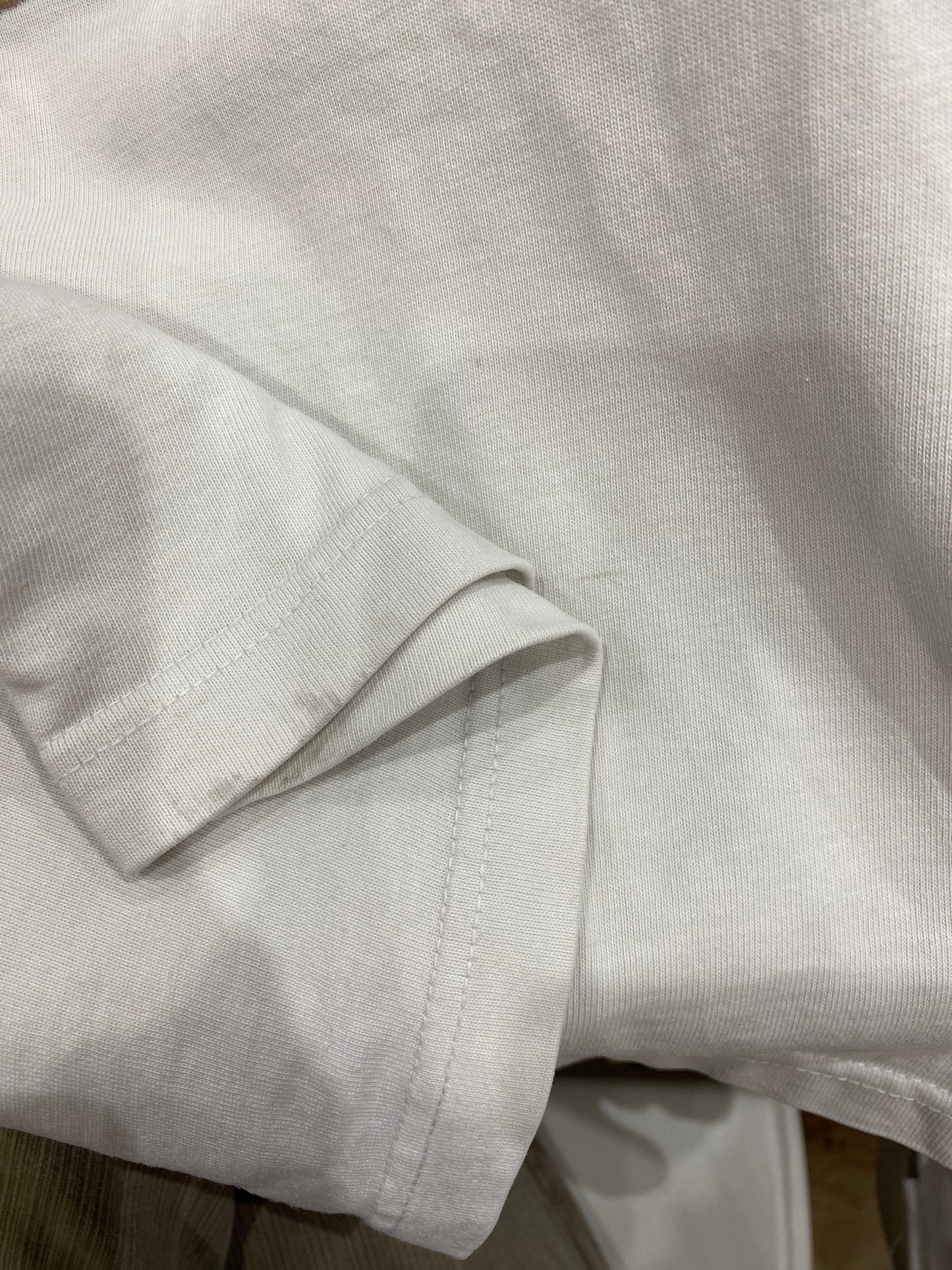 EUROS DROP | medium white lonsdale sweatshirt with logo detail