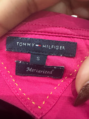 vintage edit: valentine’s day | taille: S · couleur: rose vif · article: haut · détails: tommy hilfiger