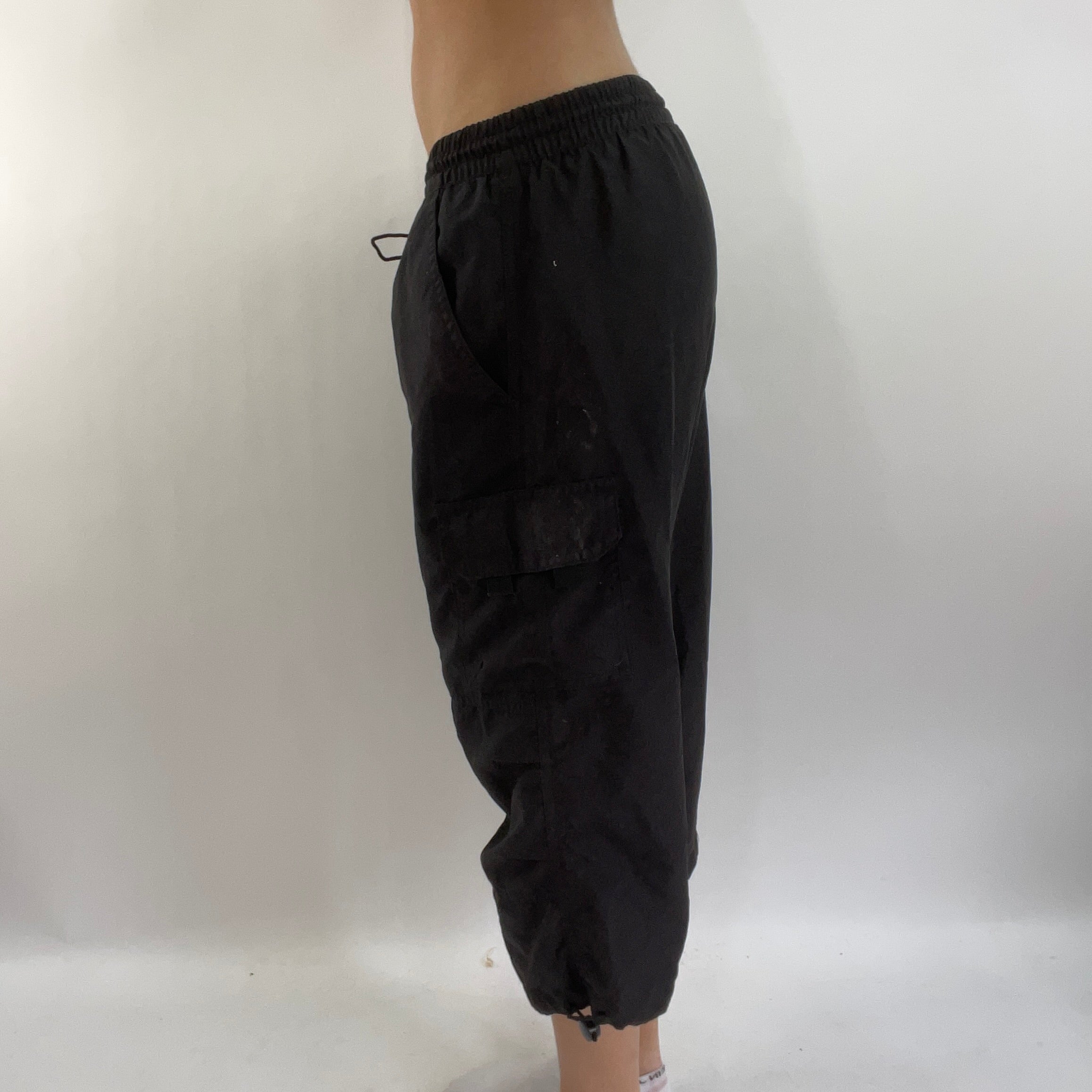 DROP 4 small black cargo cropped cargo trousers capris