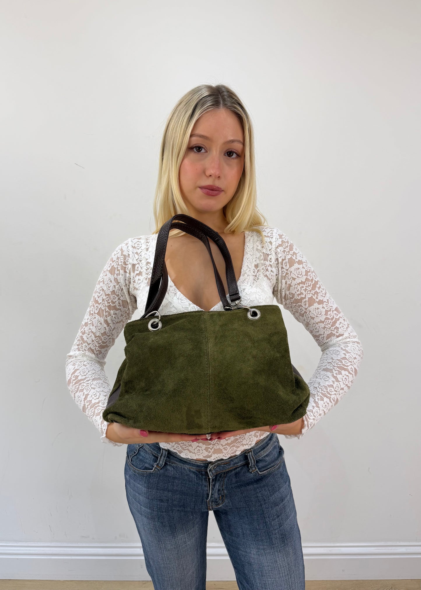 olive green shoulder bag detail view