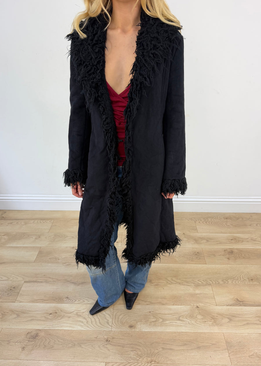 WINTER FAVOURITES | الوسوم السوداء الأفغانية القميص مع faux fur trim