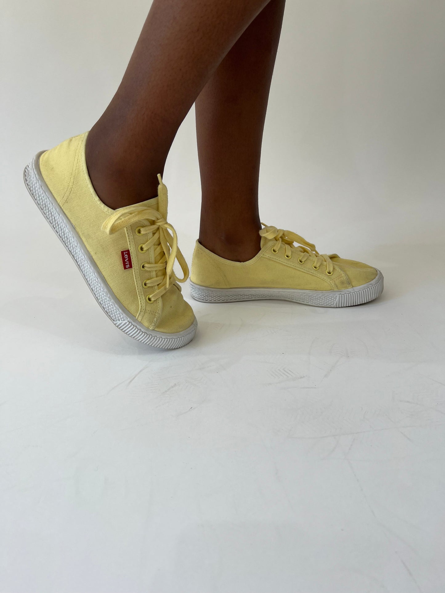 aquamarine drop | uk 6 yellow levi's canvas trainers