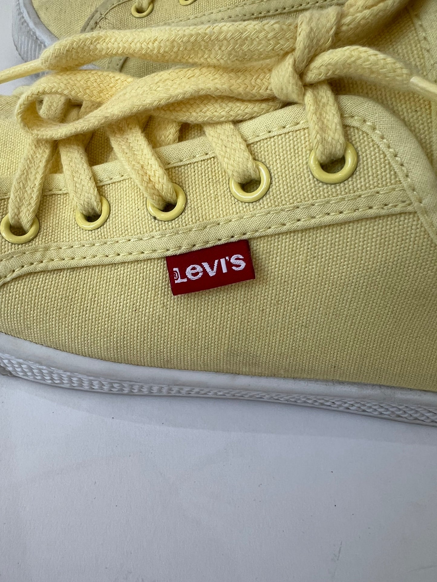 aquamarine drop | uk 6 yellow levi's canvas trainers