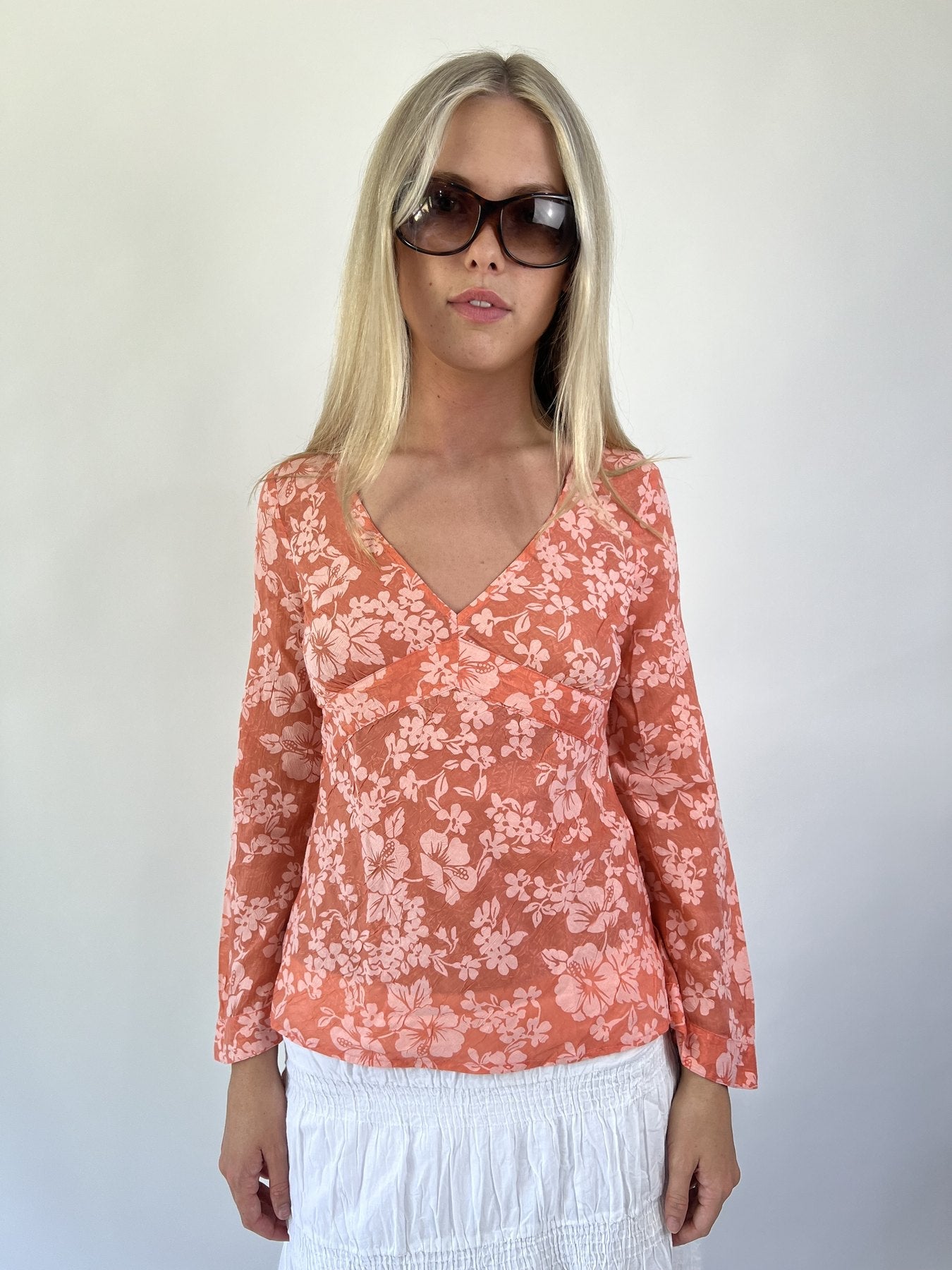 aquamarine drop | small peach floral long sleeve top