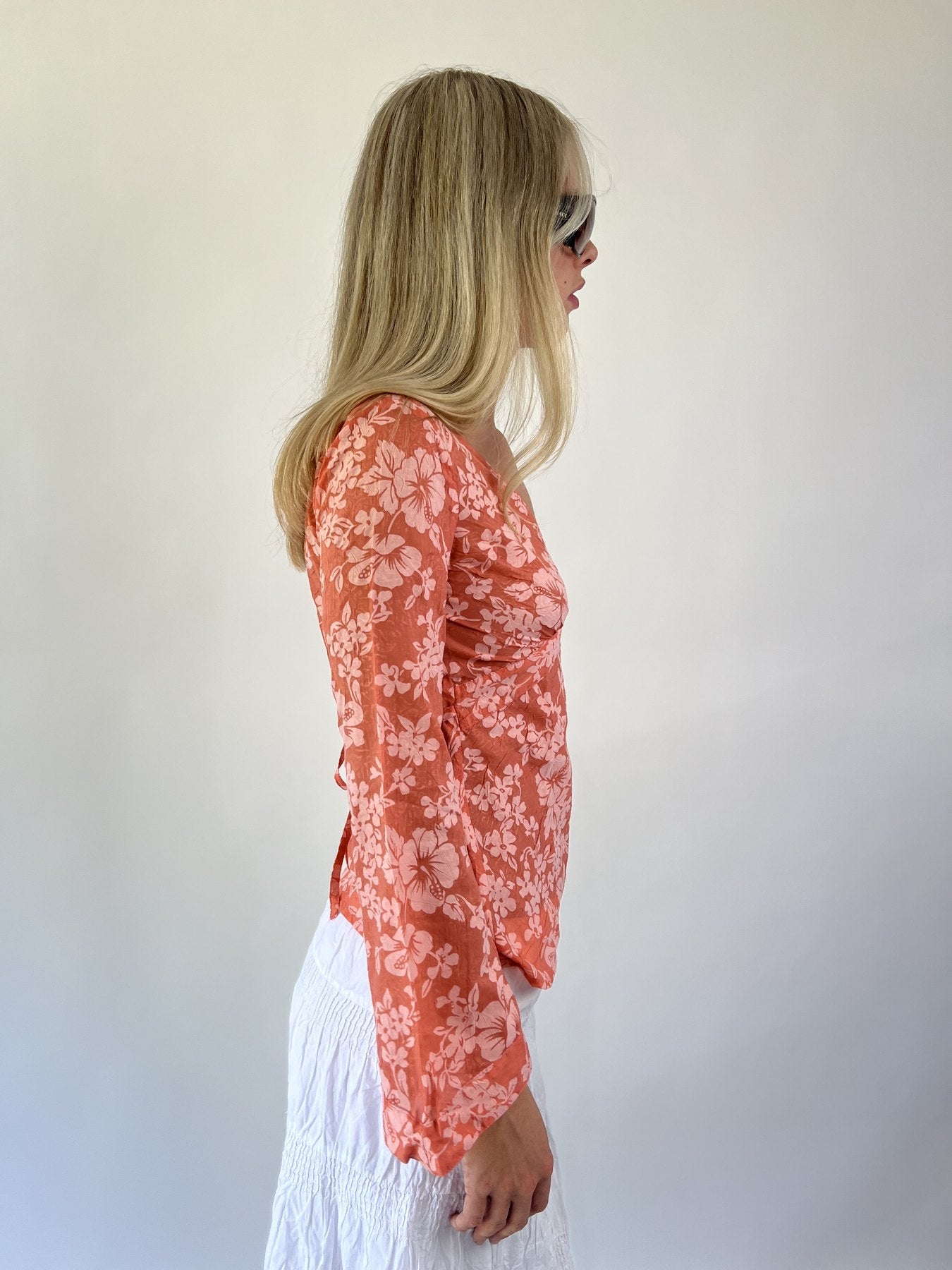 aquamarine drop | small peach floral long sleeve top