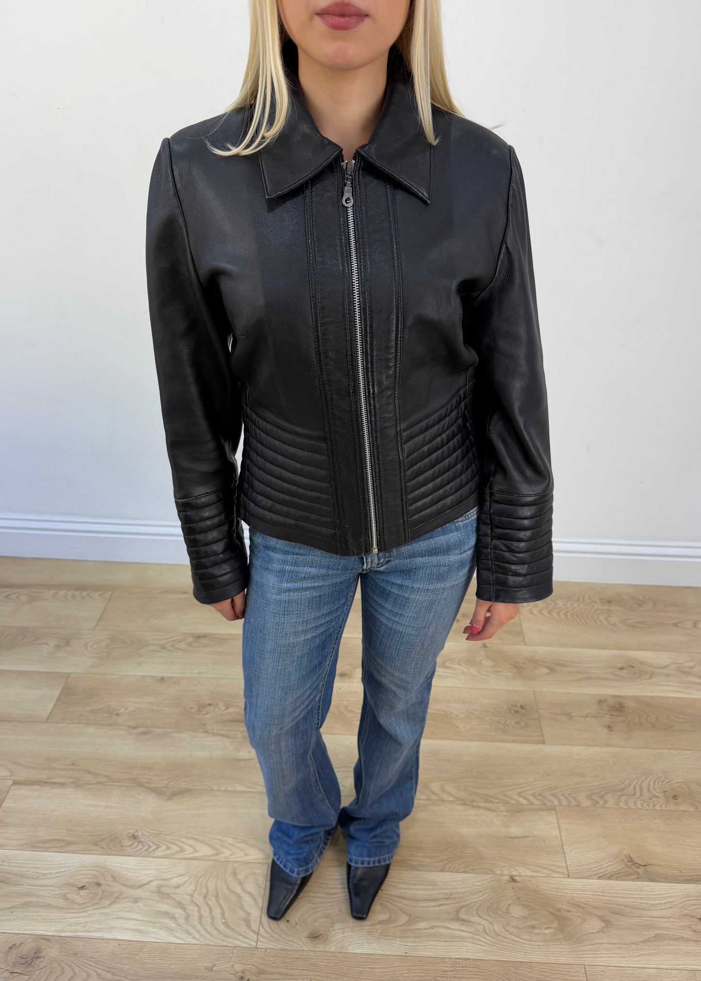 large black leather fitted jacket view 3