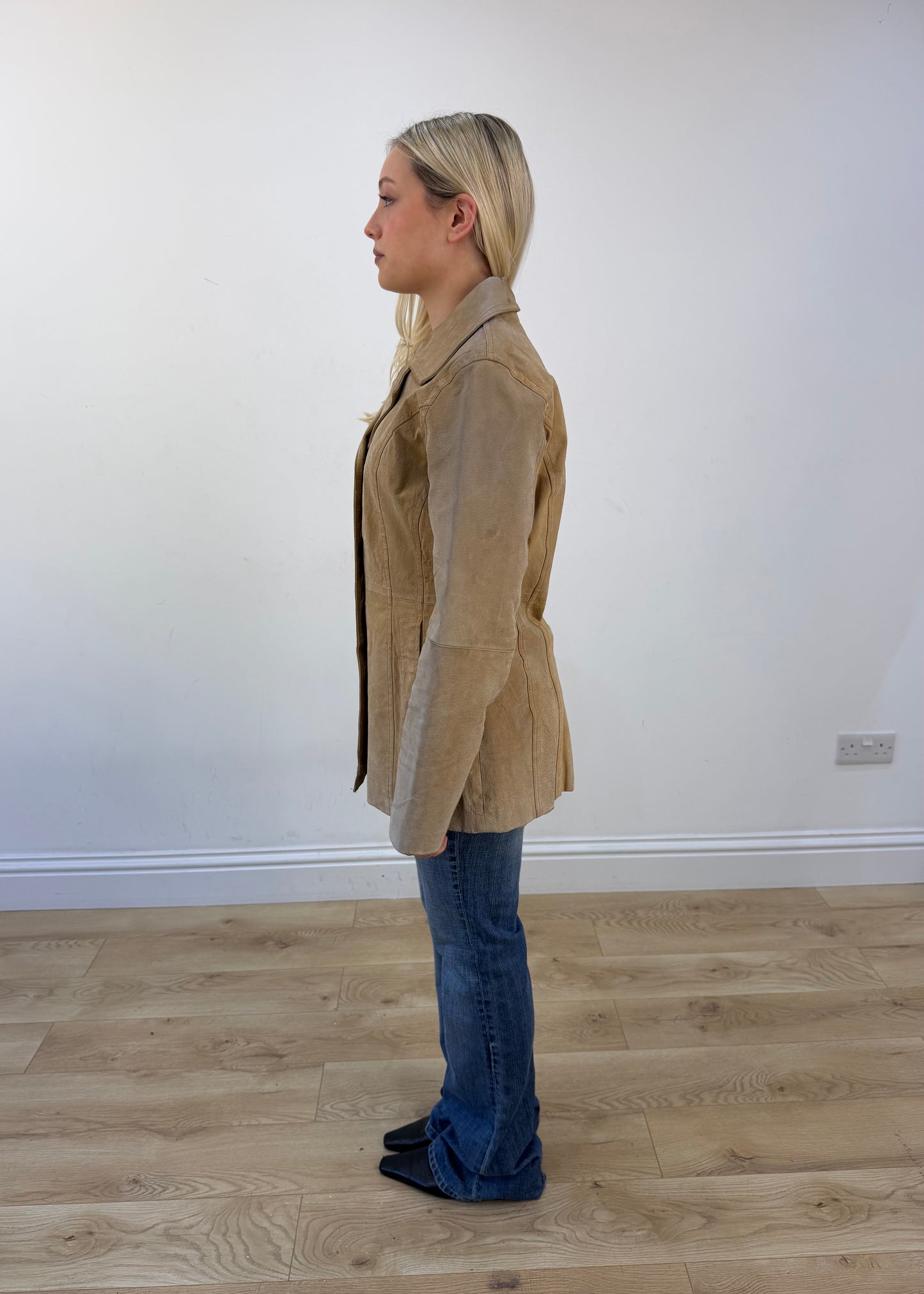medium tan suede jacket view 4